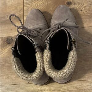 White Mountain Taupe Lace Up Boots